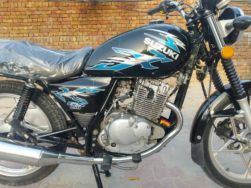 Suzuki GS 150SE 2