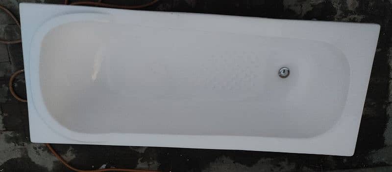 plastic bath tub 10/10 condition contact #03164055534 4