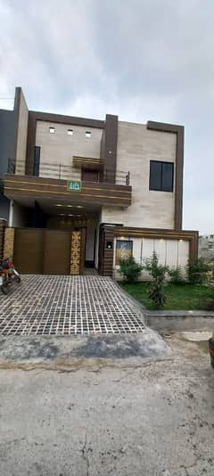 Brand New House For Sale on 60 Foot Road 0