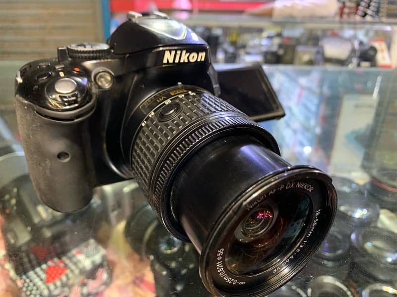 dslr Nikon D5200 with kit Lense . ahsan 03212306356 1