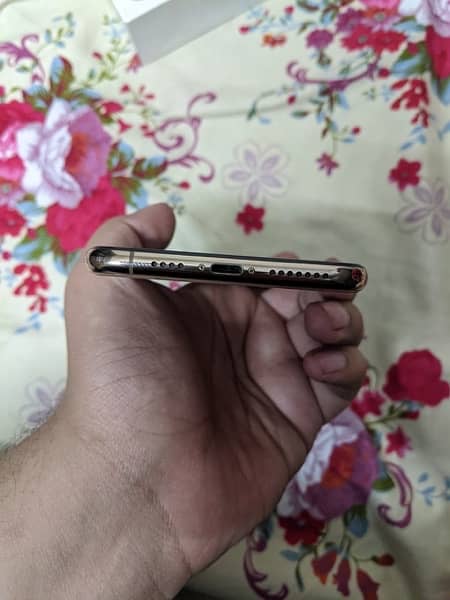 iPhone XS MAX (256 GB) PTA Approved 7