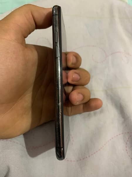 Apple IPhone X Official PTA Approved Urgent Sale 4