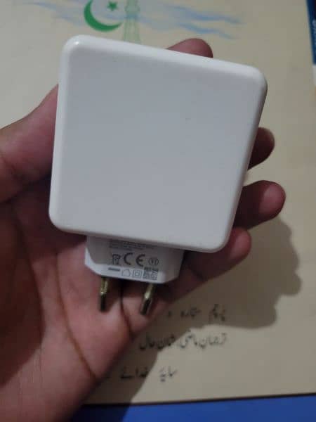 Oppp box pulled adapter 30W 6A 3