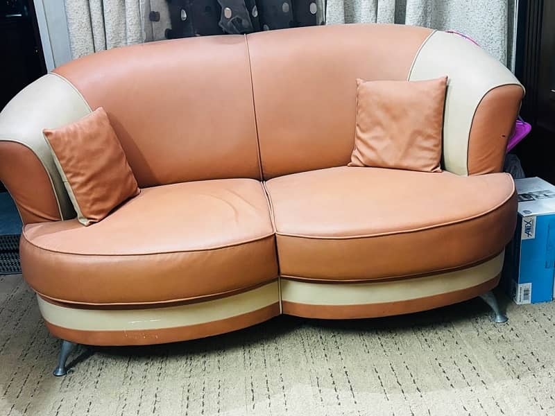 7 seater Sofa in best condition 5