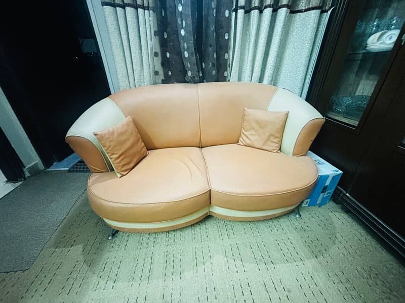 7 seater Sofa in best condition 6