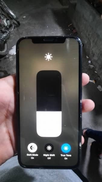 Iphone x 64 gb in good condition USA model urgent sell 1