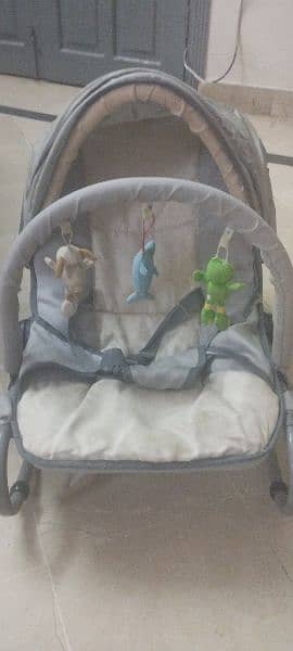 Baby bouncer swing in good condition 1