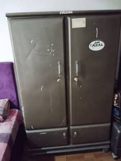 Steel Cabinet in Excellent Condition 0