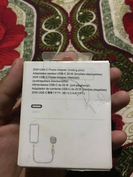 iphone 13 pro 20W power Adapter 2