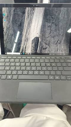 Laptop Microsoft Surface Pro 4 i5 6th generation 8GB Ram 256GB SSD