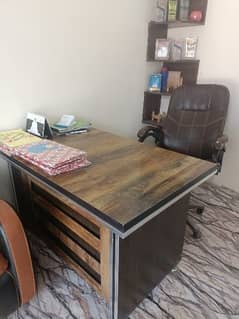 UV sheet office table and chair 0