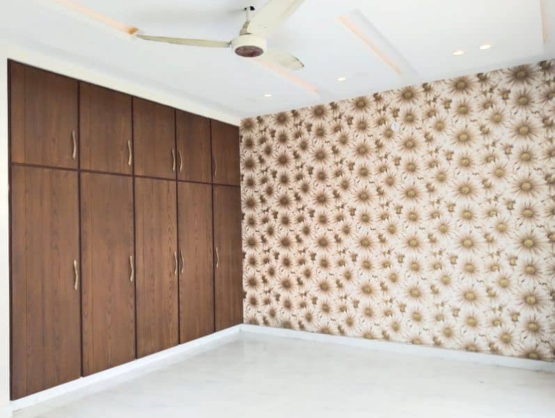 1 Kanal Like New Lock Portion For Rent in Bahria Town Lahore 6