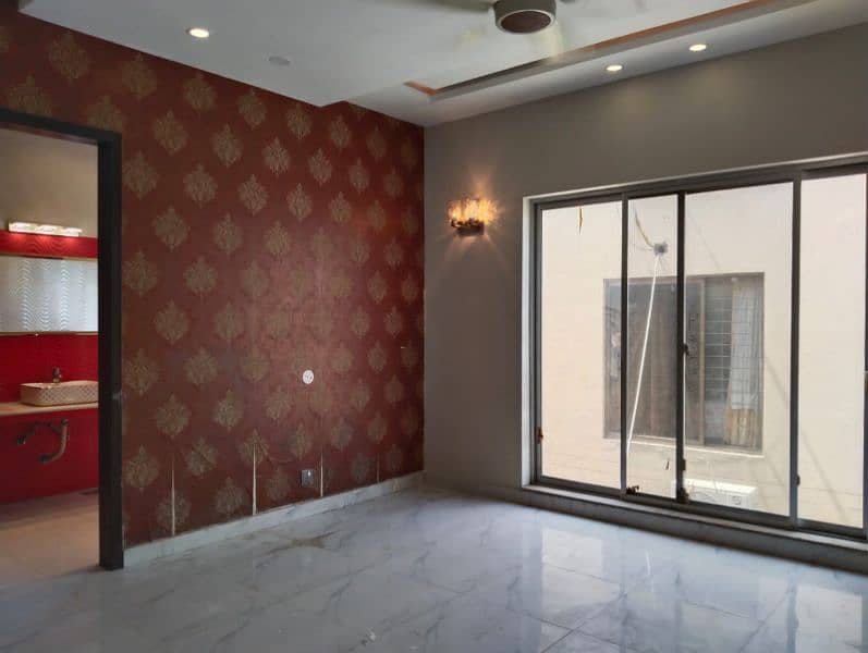 1 Kanal Like New Lock Portion For Rent in Bahria Town Lahore 9