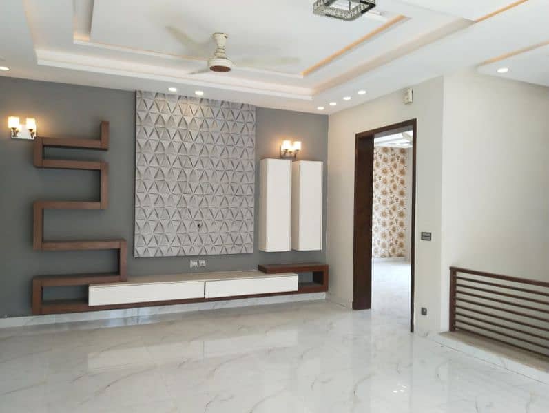 1 Kanal Like New Lock Portion For Rent in Bahria Town Lahore 10