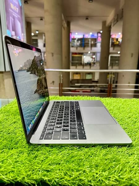 Macbook Pro 2017 Ci5 3