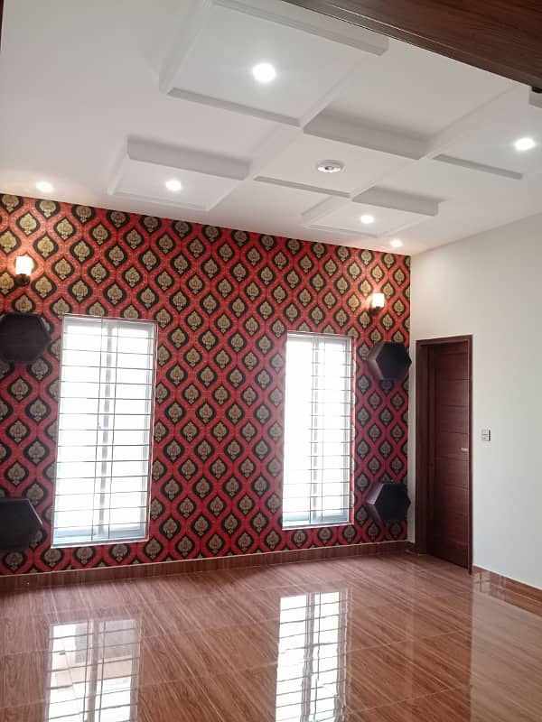 10 MARLA BRAND NEW HOUSE FOR SALE IN JUBILEE TOWN HOT LOCATION 8