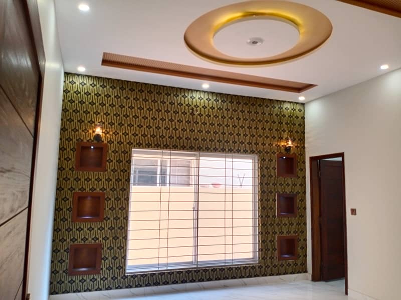 10 MARLA BRAND NEW HOUSE FOR SALE IN JUBILEE TOWN HOT LOCATION 17