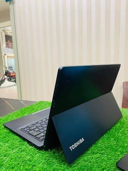 Toshiba Portege X30T | Detachable / Convertible laptop 2