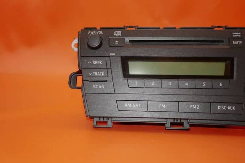 Toyota 30 Prius Audio player 0