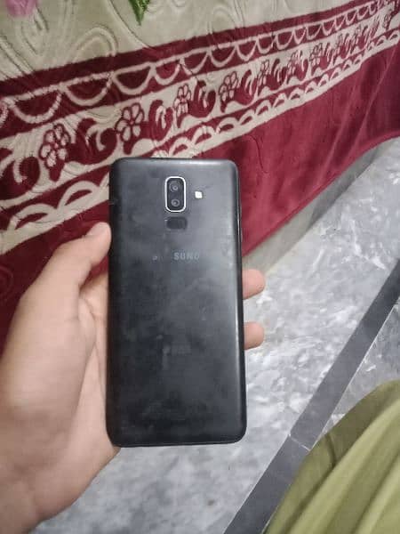 Samsung Galaxy j8 2