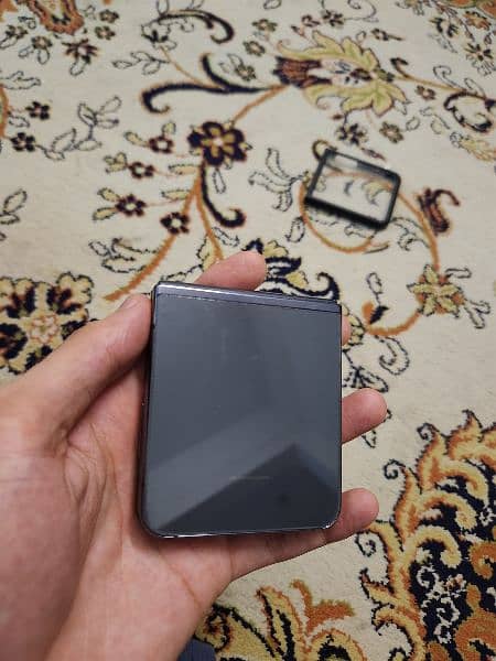 Samsung Galaxy Z Flip 5 8/256 - Non PTA 9