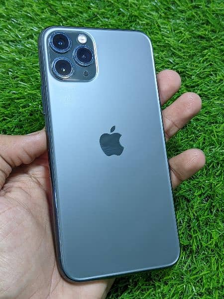 IPHONE 11 PRO 64GB FACTORY UNLOCK ALL OKAY 10/10 0