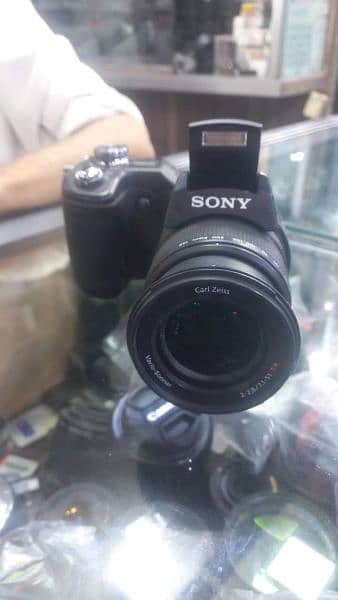Sony DSC F828 8MP+7x resolution 3