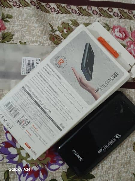 10000mhA power bank ;Branded Just once used ,under wareenty 1