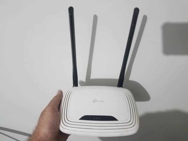 TP-Link TL-WR841N Router CONTACT Whatsapp or call 03362838259 3