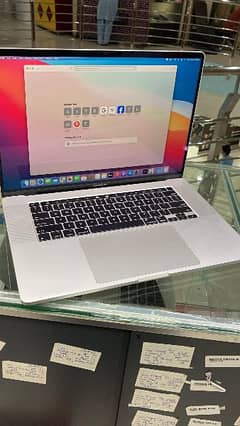 Apple MacBook pro 2019 16 INCH 0