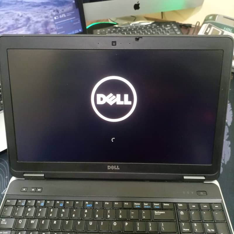 Dell Precision M2800 Core i7-4th Gen  CPU 3.0GHz Gen 8GB Ram 128GB SSD 16