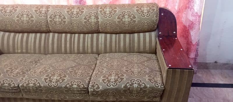 6 seater sofa set like new 10/10 condition 9