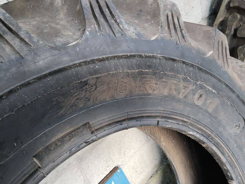 16.9. 30  tractor tyres 640 new 3