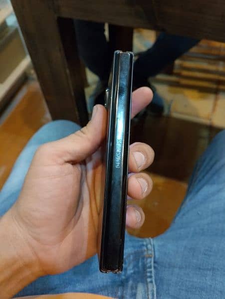 Samsung Galaxy Z Fold 3 2
