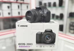 Canon 200d with 18-55 STM lens (HnB Digital)