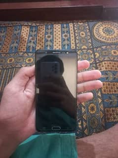 Samsung Galaxy j7 max no box pennel change 9 by 10 condition good