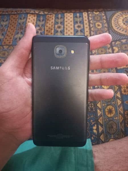 Samsung Galaxy j7 max no box pennel change 9 by 10 condition good 1