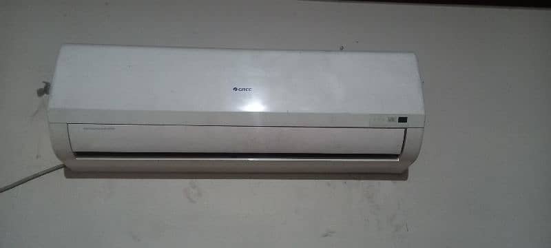 Used AC are available in Lahore 3