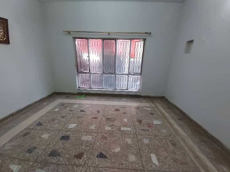 Ground Portion Avaible For Rent in I-10 6