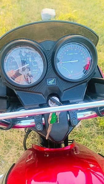 Honda CB125F 2