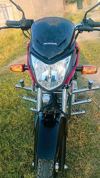 Honda CB125 3