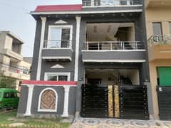 Nasheman-e-Iqbal Phase 2 5 Marla House Up For sale 0