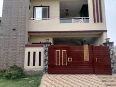 Buy your ideal 5 Marla House in a prime location of Lahore