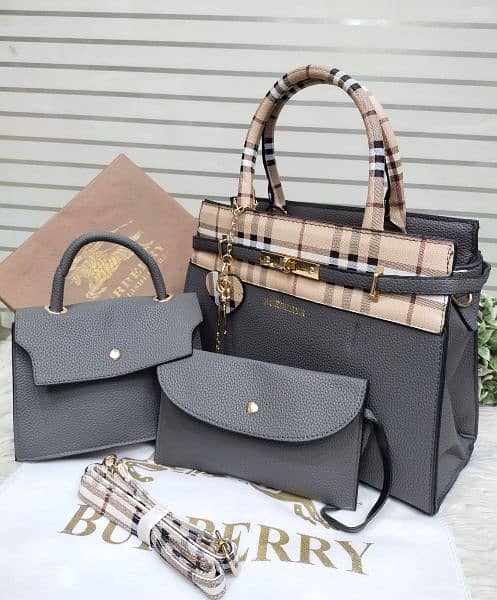 New Arrival 

 BRANDED 3 IN 1 *BURBERRY*  3 PIECE SET FOR Womens 5