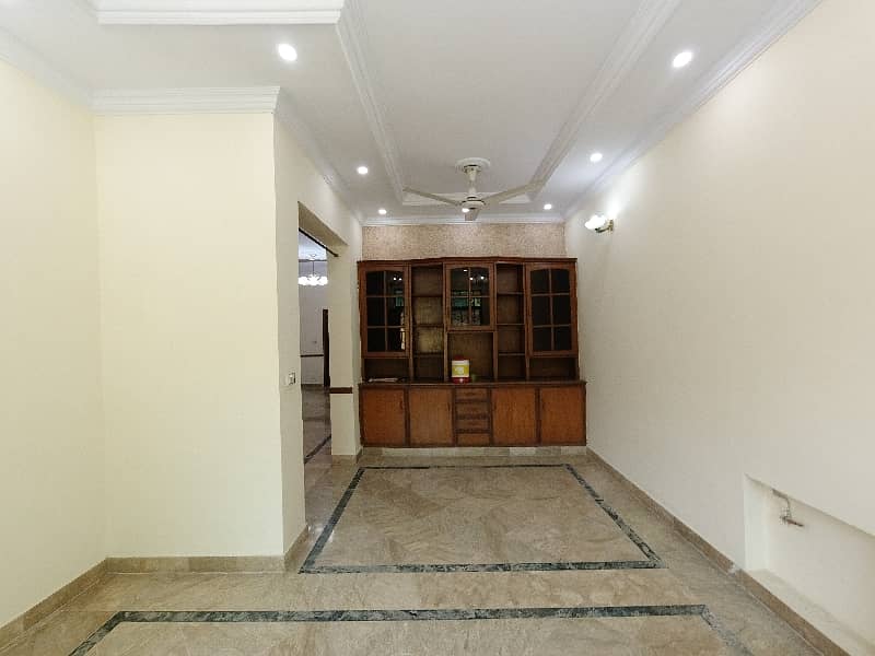 Prime Location 7 Marla House For sale In Airport Housing Society - Sector 3 Rawalpindi In Only Rs. 24000000 18