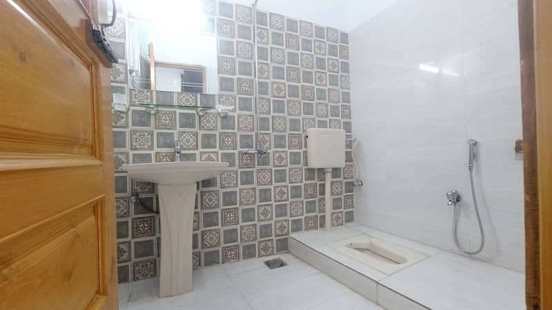Prime Location 7 Marla House For sale In Rs. 21,500,000 Only 9