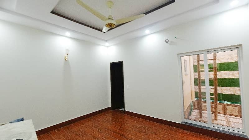 Ideal Prime Location House For Sale In Punjab Small Industries Colony 6