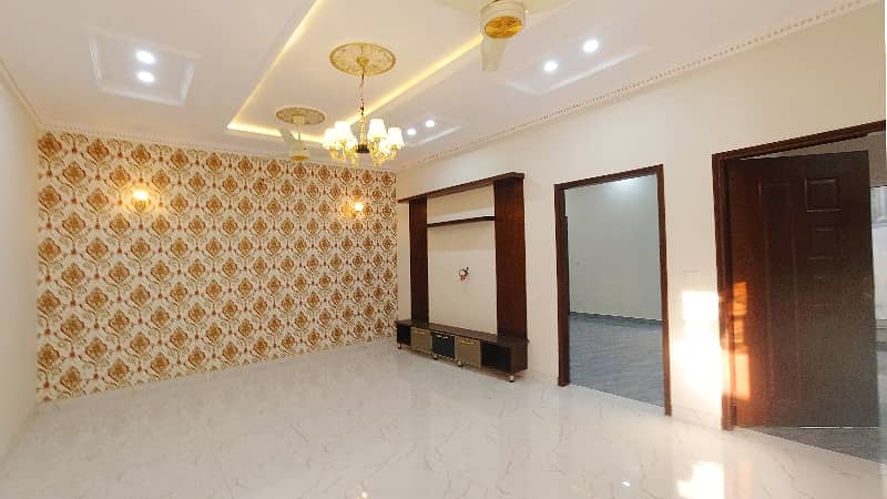 Ideal Prime Location House For Sale In Punjab Small Industries Colony 9