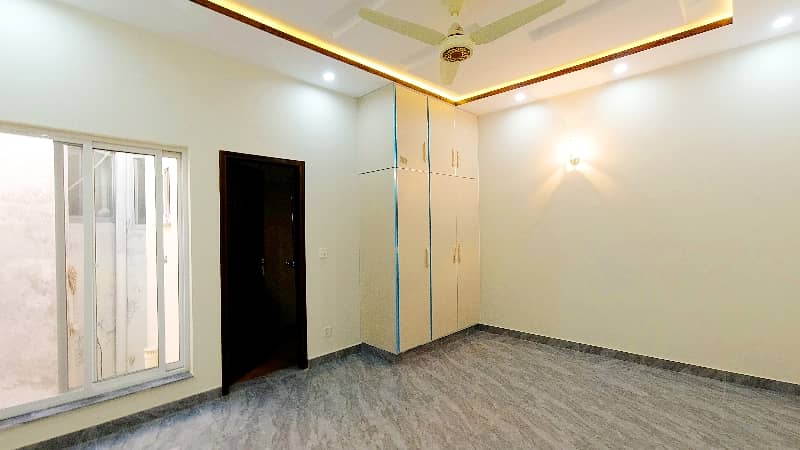 Ideal Prime Location House For Sale In Punjab Small Industries Colony 12