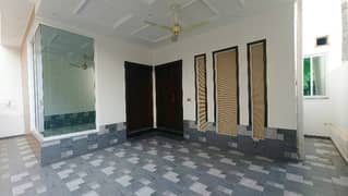 Highly-Desirable Prime Location 7 Marla House Available In Punjab Small Industries Colony - Block H